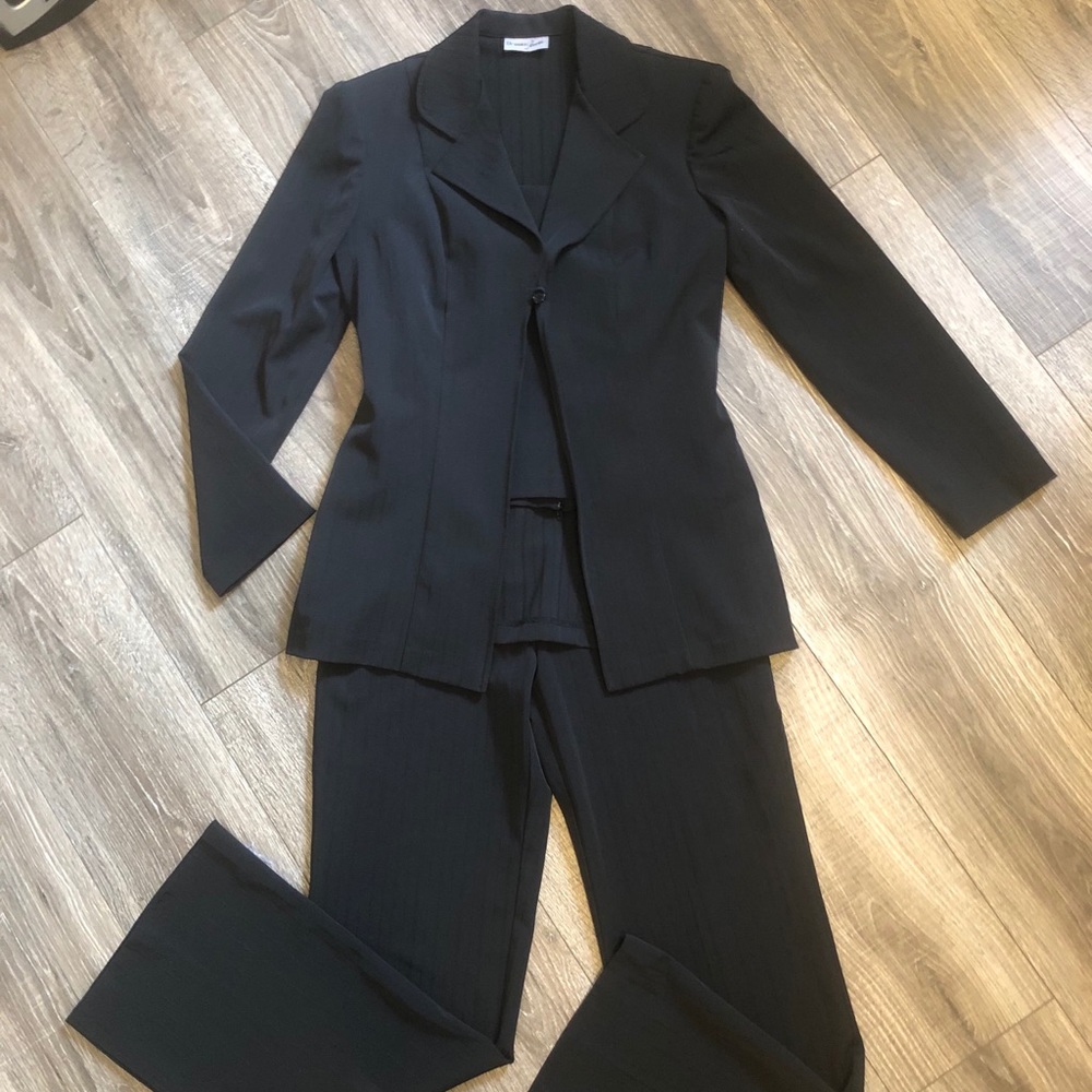 Ladies 3 piece black dress suit
